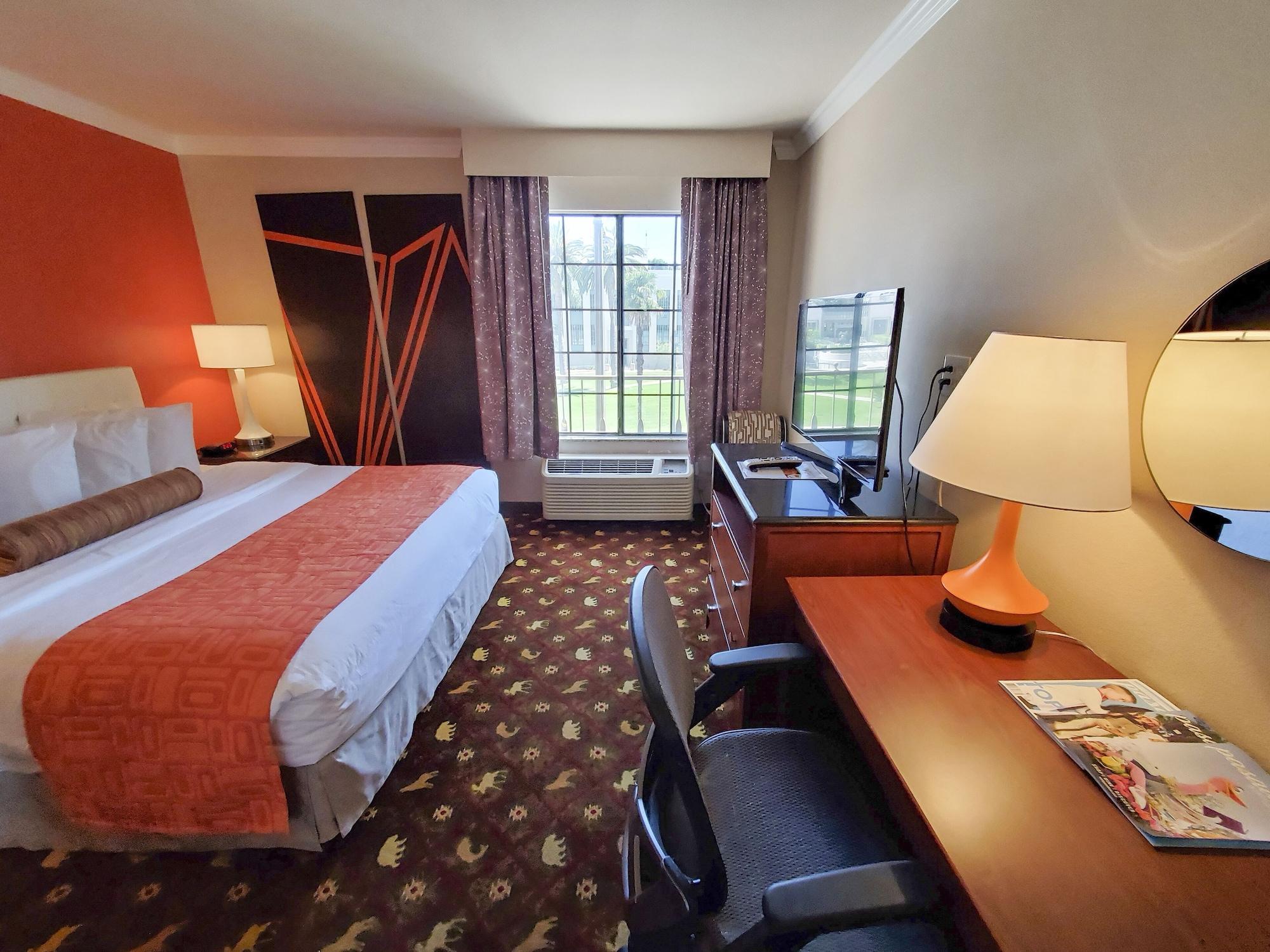 Howard Johnson By Wyndham Pasadena Exteriér fotografie